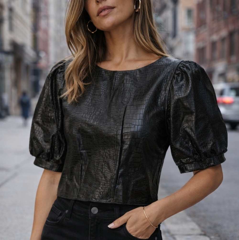 Line And Dot Croc Embossed Crop Puff Sleeve Top In Black Size Small